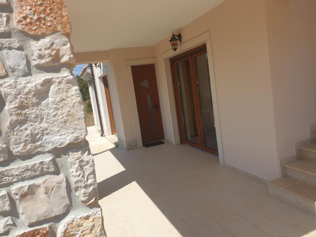 Villa Istra Divšići Kültér fotó